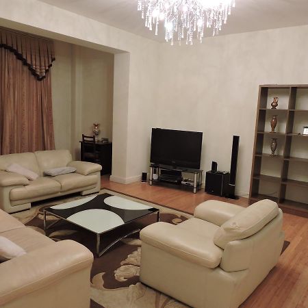 Apartamento 1 Shota Rustaveli Avenue Tiflis Exterior foto