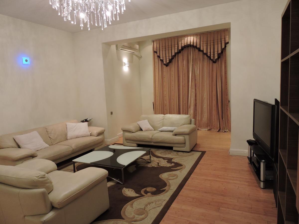 Apartamento 1 Shota Rustaveli Avenue Tiflis Exterior foto