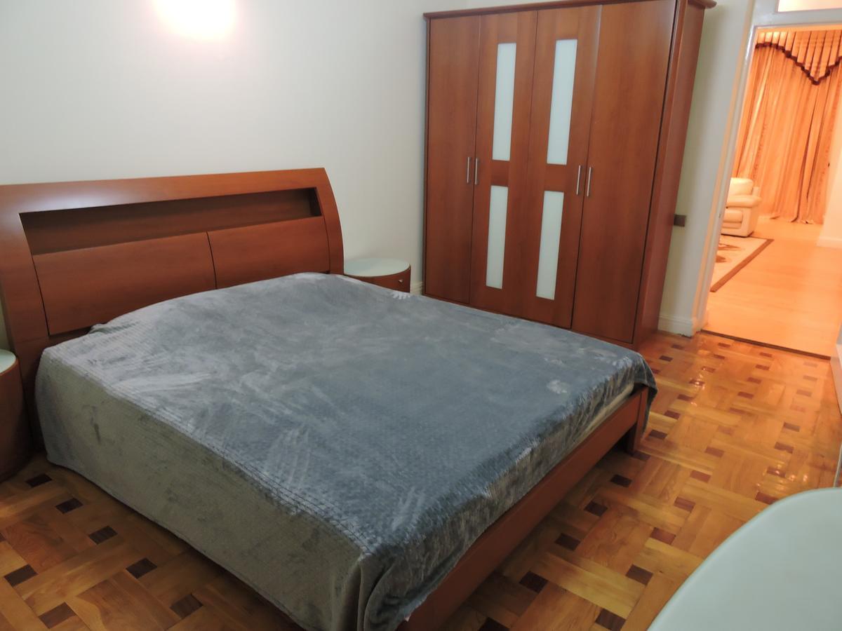 Apartamento 1 Shota Rustaveli Avenue Tiflis Exterior foto