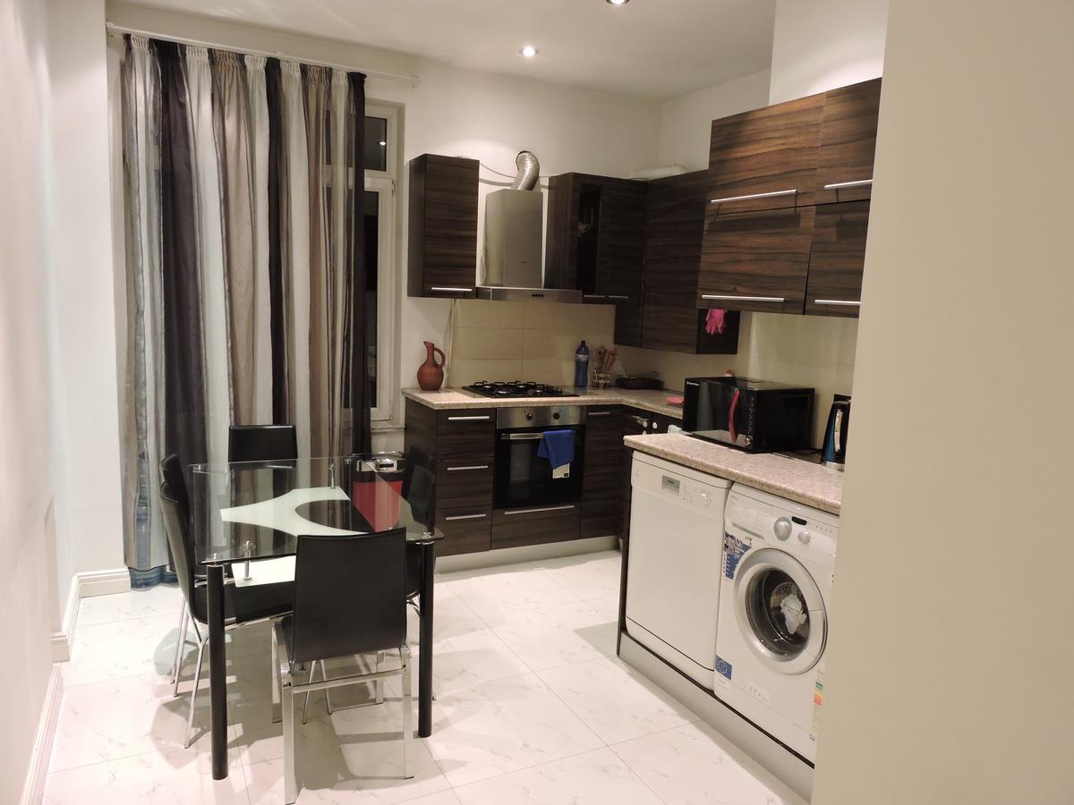 Apartamento 1 Shota Rustaveli Avenue Tiflis Exterior foto